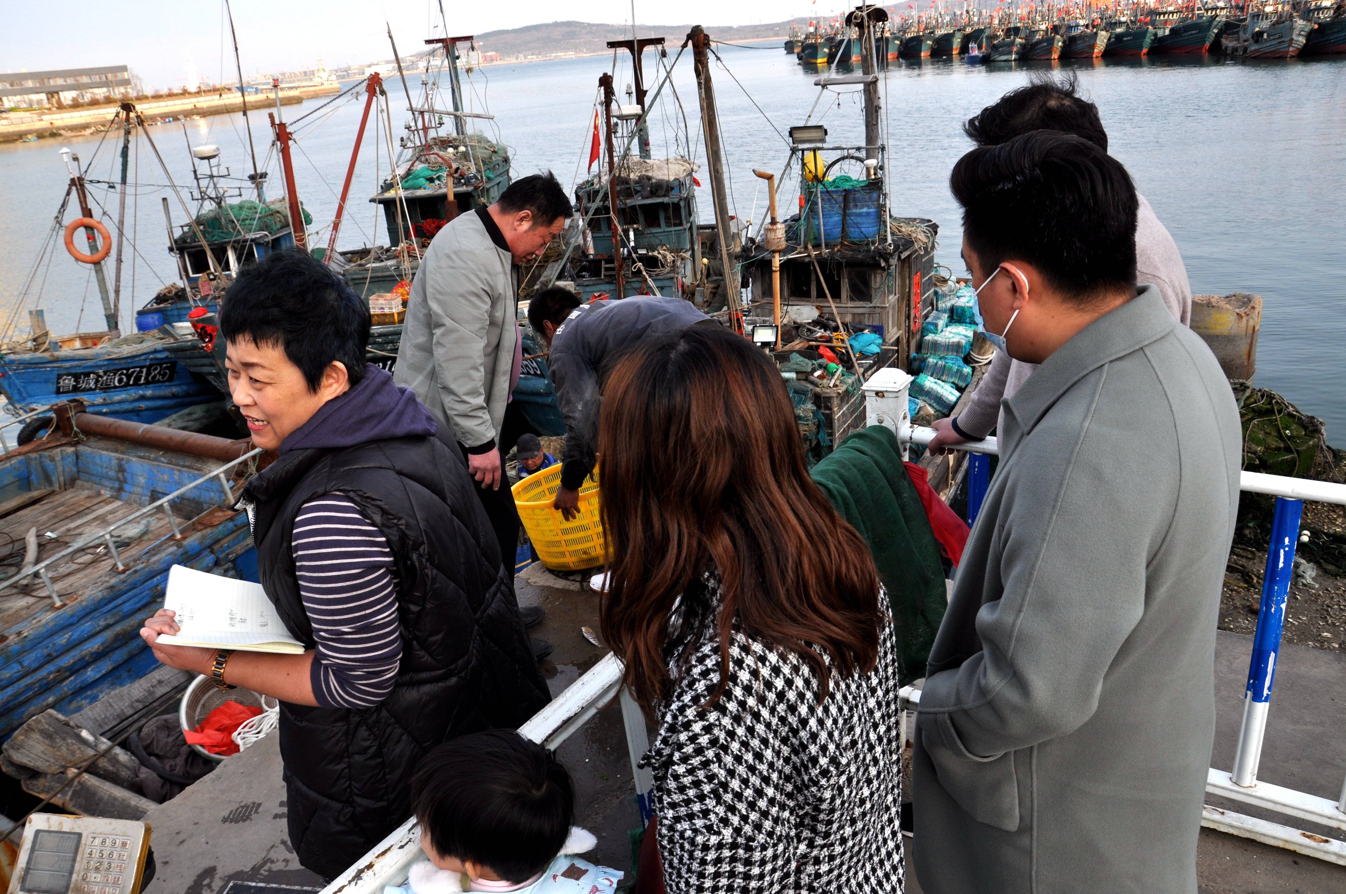 原创春日码头小海货,最贵的60一斤最便宜堪比青菜价,很多人不信