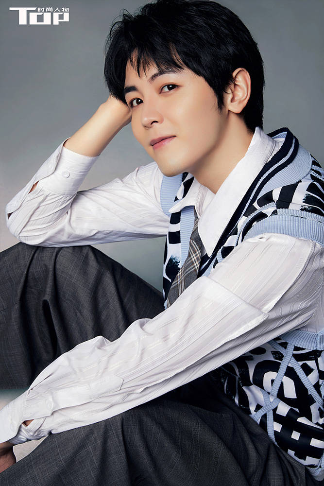 戴景耀全新大片尽显摩登风范 张力十足诠释梦想无畏