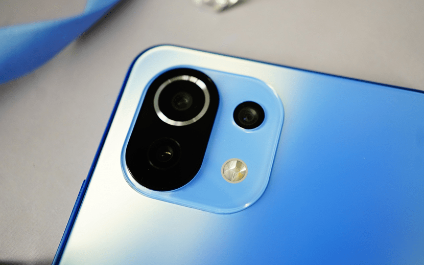 史上最轻薄小米手机小米11青春版图赏