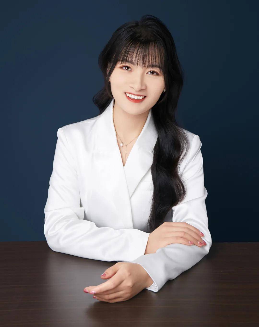 王小娜:知法乎法务专家 专场:劳动争议解决 法律风险管理 王小娜专家