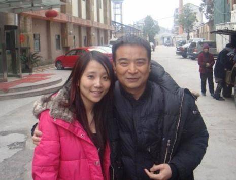 岳跃利年轻似小伙,汤镇宗状态憔悴不敢认_卢勇