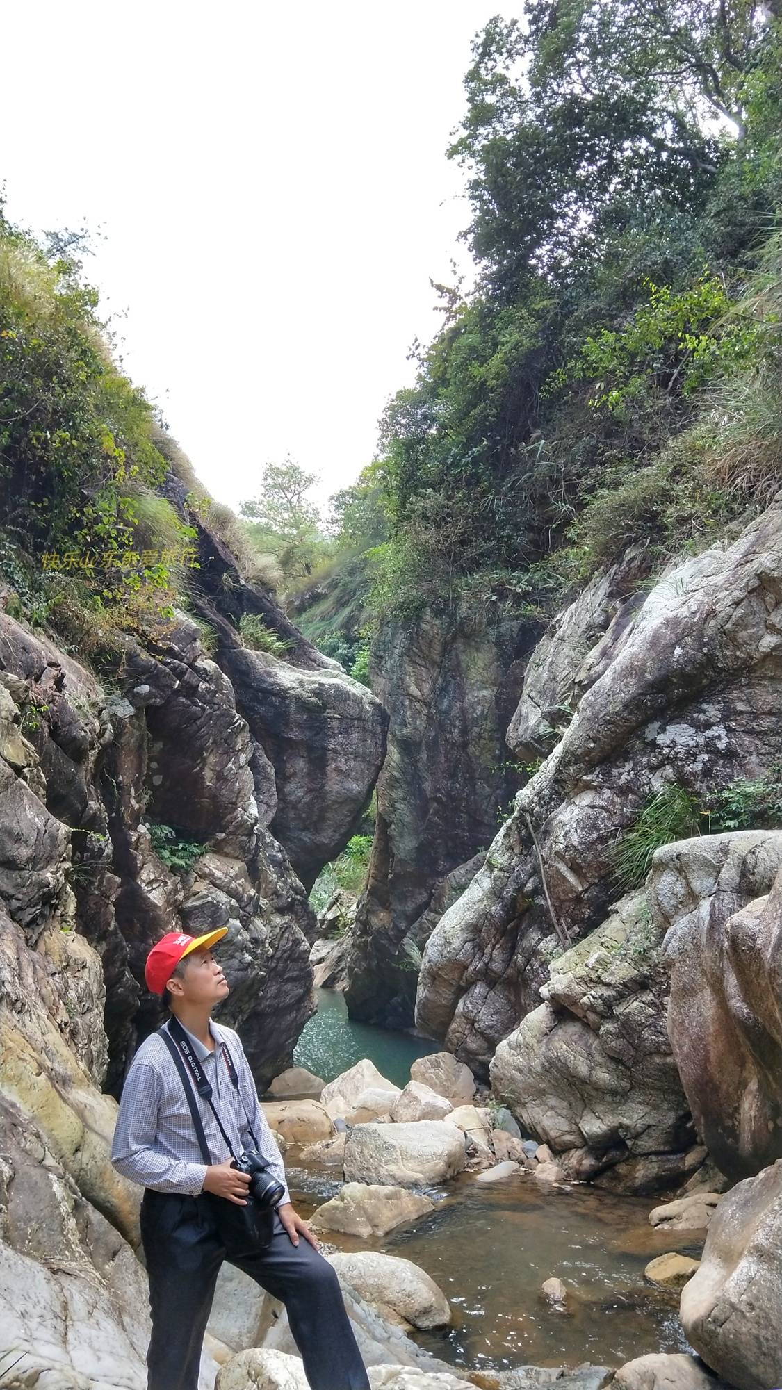 平远东石灵水村一村两水库稻田景也美