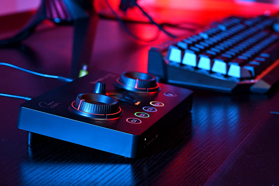 原创一手掌控耳中音效soundblastergc7声卡体验