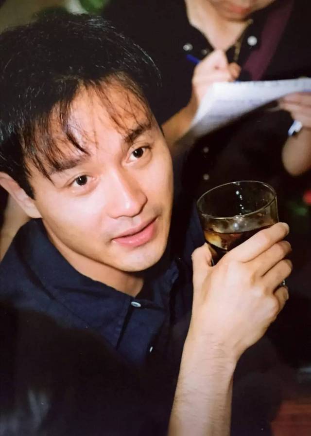 张国荣霸王别姬唱尽霸王虞姬千年泪荡气回肠太经典了