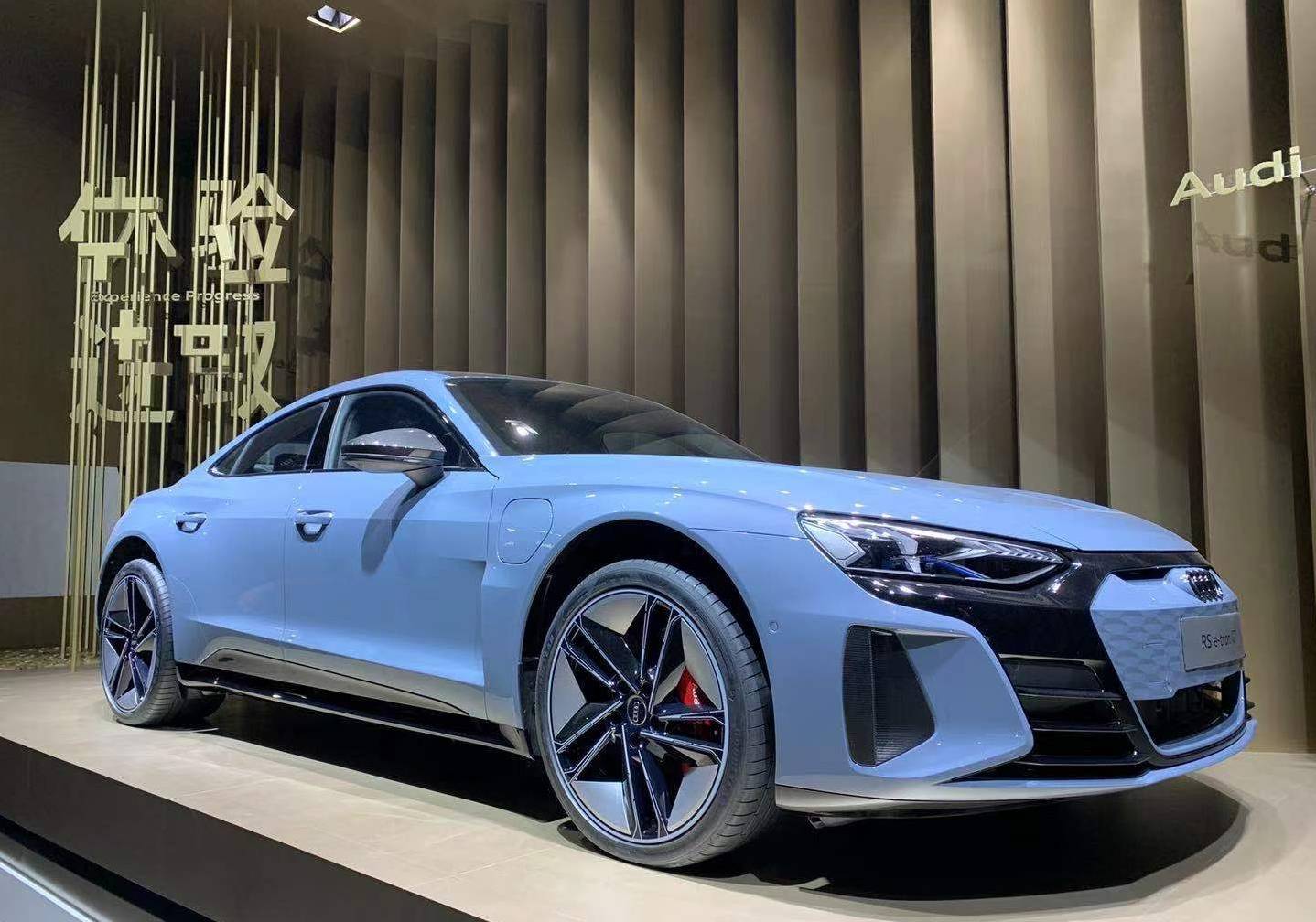 奥迪性能车曝光,3.3秒破百,又一辆高颜值轿跑