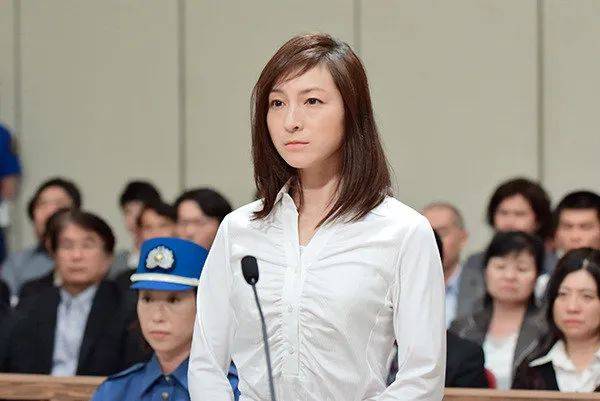 因此认定,这是以假借结婚名义的谋财害命,遂以涉嫌诈骗逮捕木嶋佳苗.