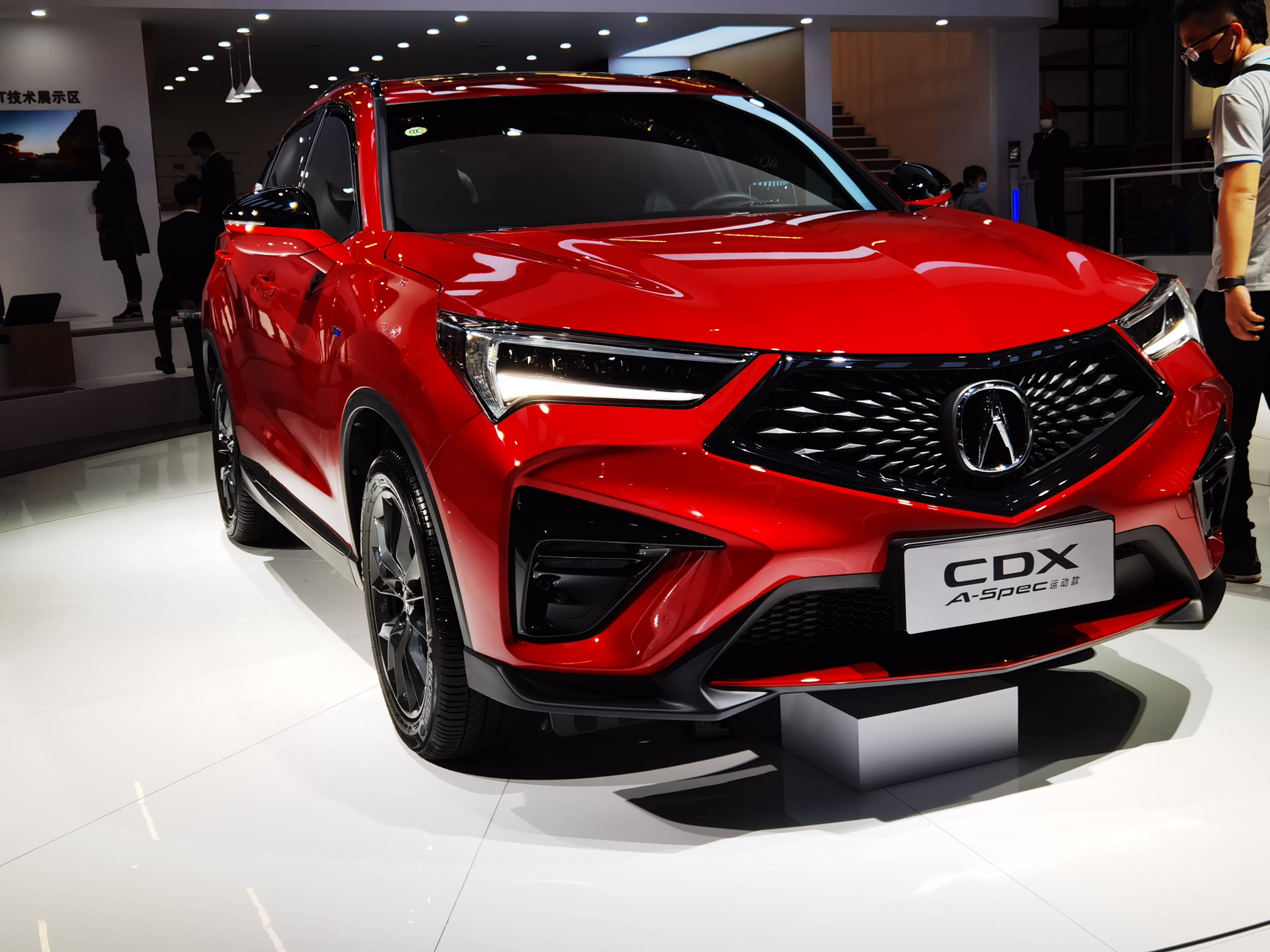 探馆|广汽讴歌cdx特别版 谁说的换上本田标它会大卖?