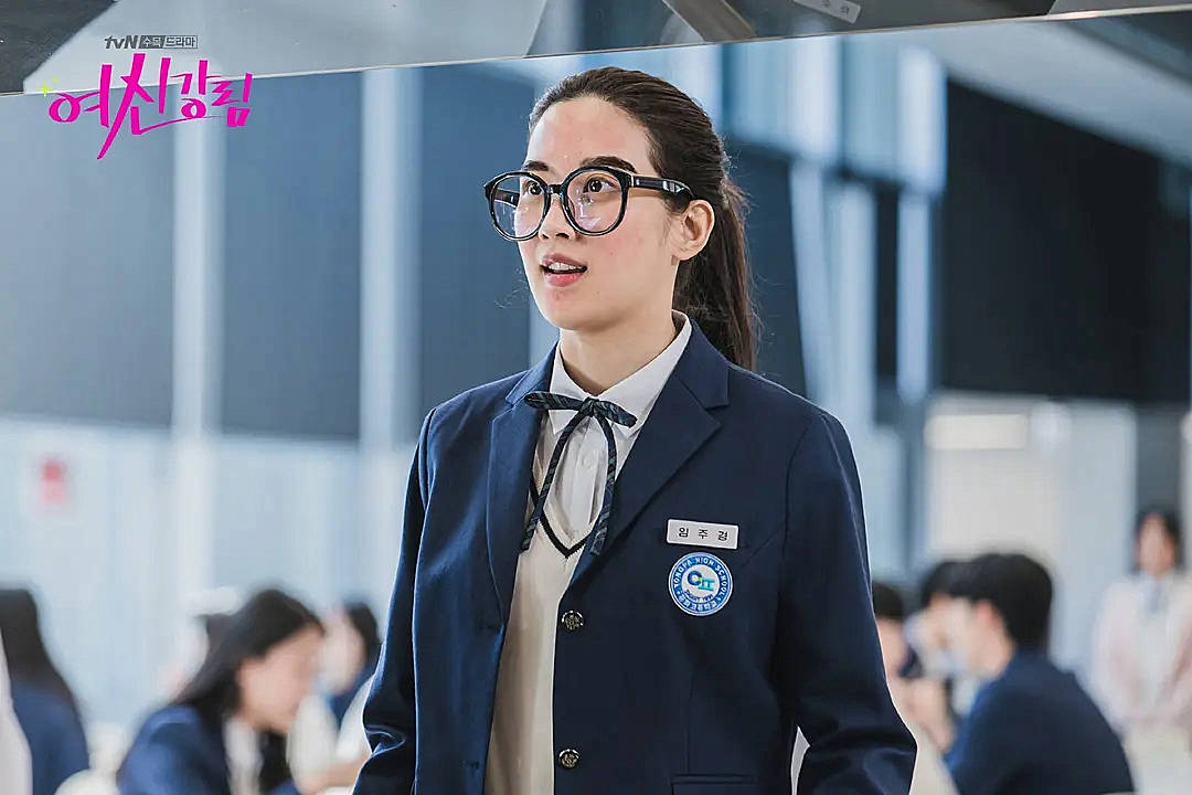 文佳煐车银优主演的电视剧女神降临女神背后的秘密