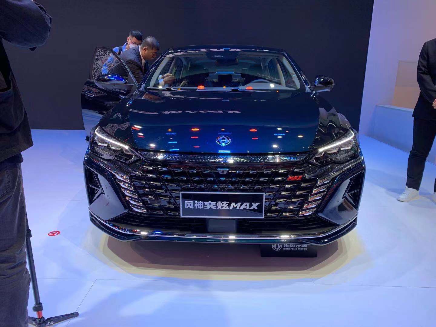 2021上海车展|基于dsma架构打造 东风风神奕炫max全球首秀