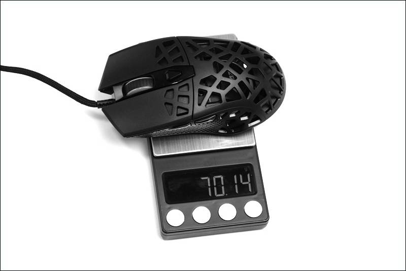 将北京鸟巢元素融入鼠标，这款轻量化设计的洞洞鼠有点不一样