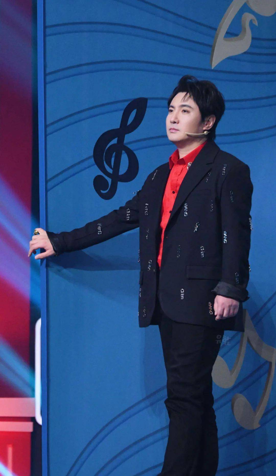 娱乐爆料黄多多沈腾迪丽热巴刘昊然哈哈哈女主持