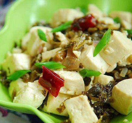 美食推荐: 咸菜炖豆腐, 凉拌猪肚丝, 风味鸡块, 回锅牛肉