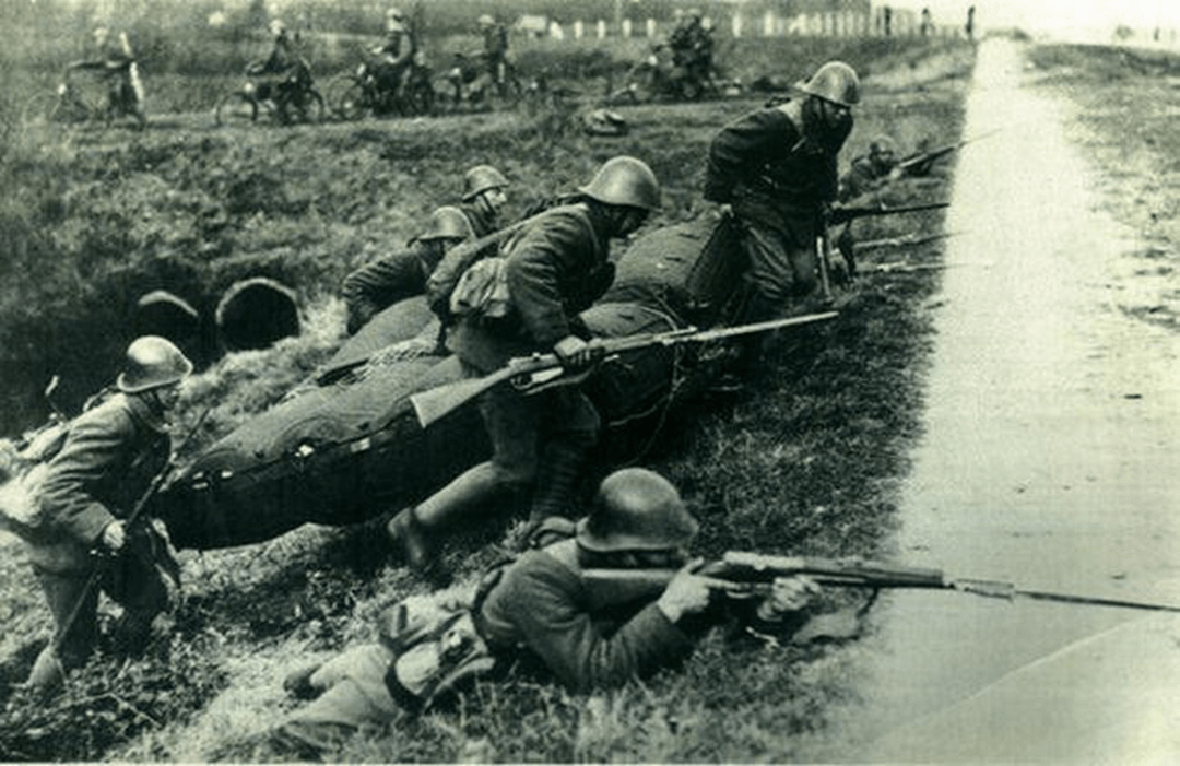 二战时被蒙在鼓里的荷兰反抗军,毫不知情地成为了苦肉计中的一环