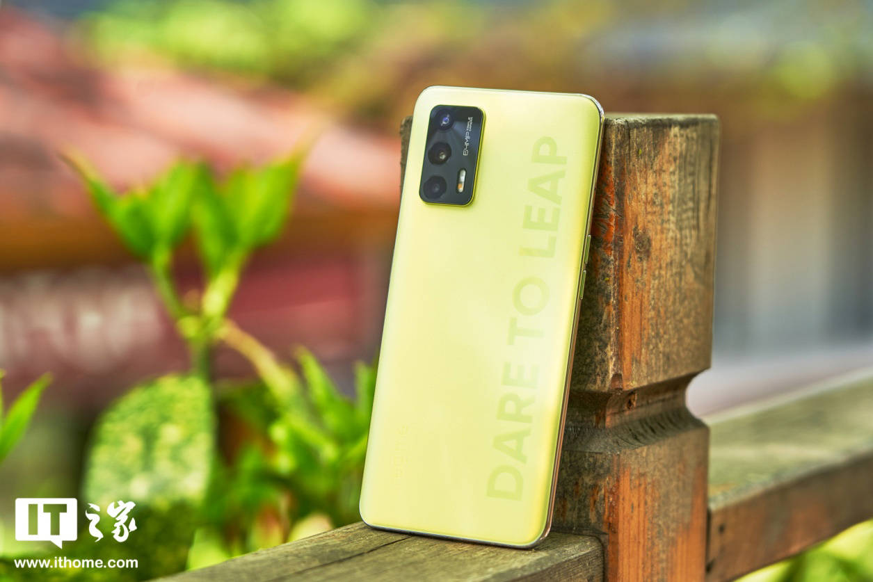 物理|realme 真我 Q3 Pro 评测：物理“安卓之光”，敢称“千元机皇”