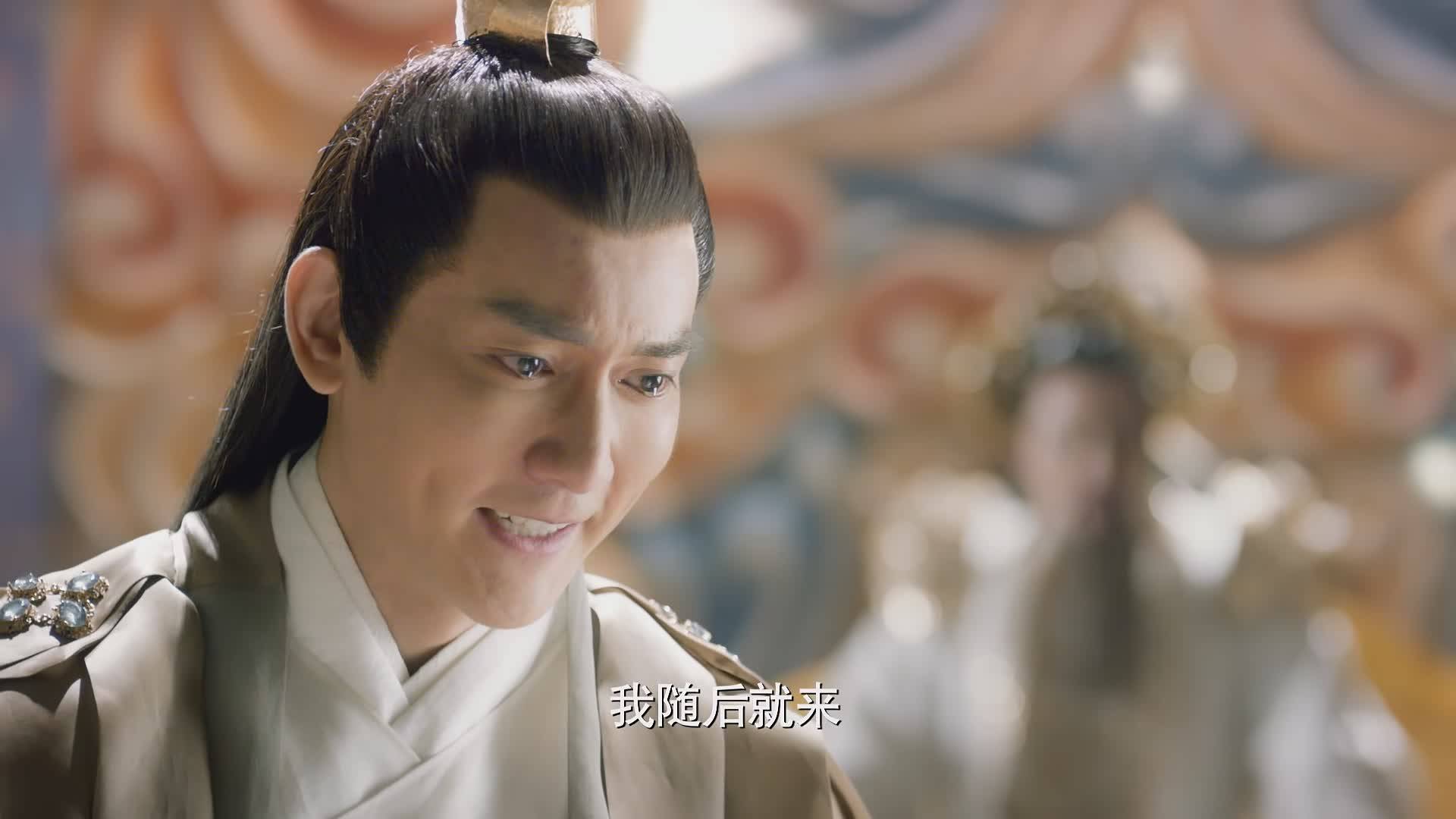 从央视主持到龙套又因山河令大火的王若麟穿豹纹戴粉发雌雄难辨