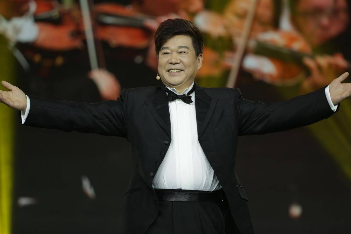 原创相声演员奇志高调收徒侯耀华亲临现场祝贺老搭档大兵没有露面