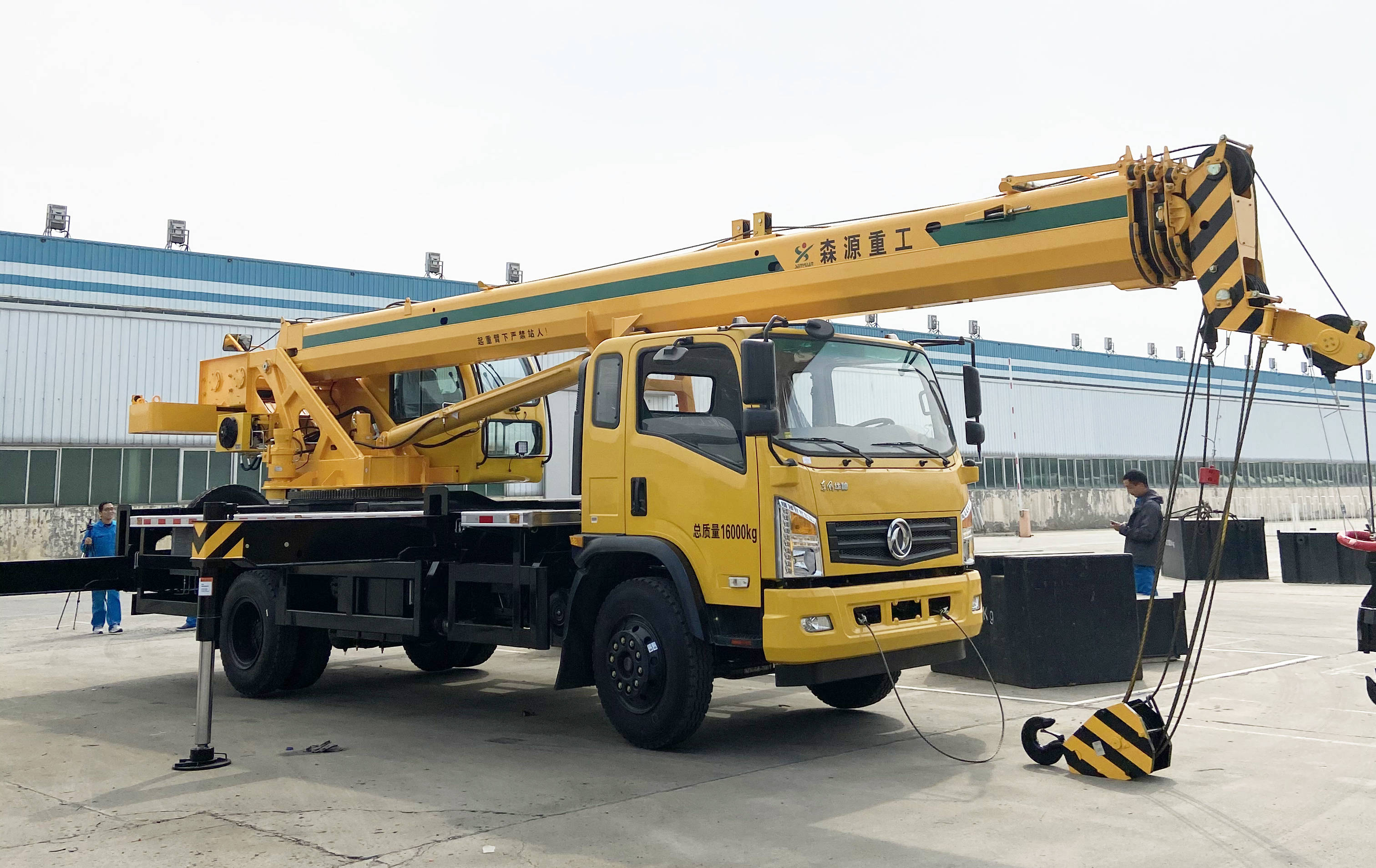 吊车越来越多,吊车司机为啥却越来越难招?