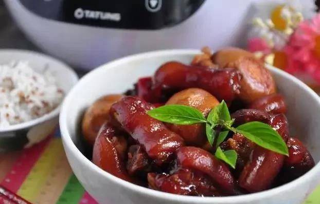 猪脚怎么炖不油 face524e5c034cda9189153ec7fb7a47.jpeg