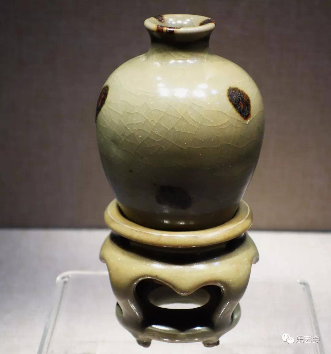 青花独秀《寻陶问瓷:深圳博物馆藏历代陶瓷藏品展》