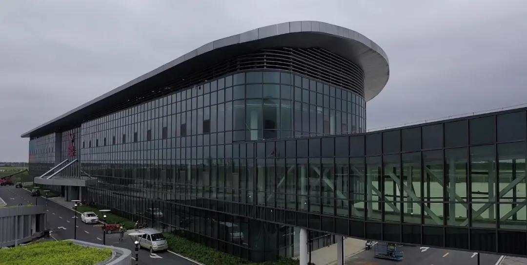 中心|我国首个国产大飞机生产试飞中心竣工