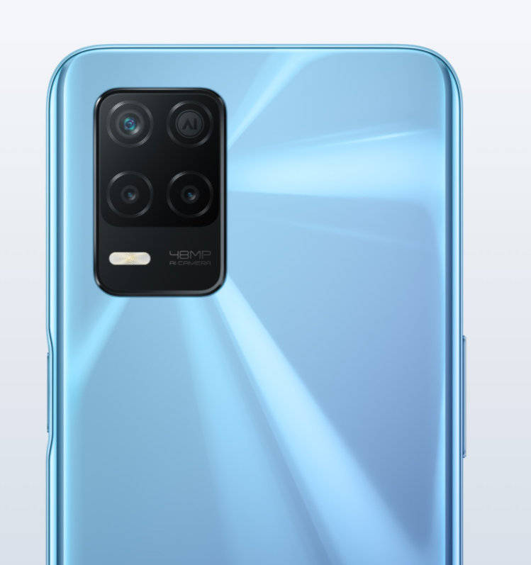 挑战红米真我q3i1099元起售高刷屏大电池一个不少