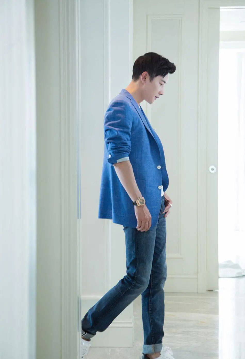 原创穿西服不用太严肃学罗晋的混搭穿法男人味少年感一把抓