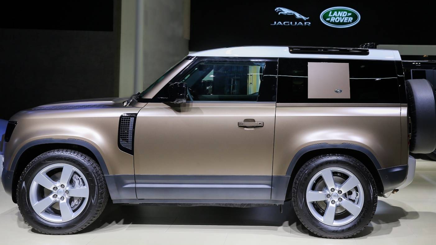 比长轴便宜5万/通过性更好,路虎卫士90更值得买吗?