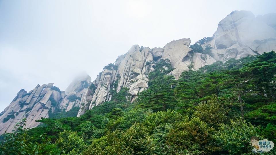既然来游天台山,那作为天台山国家风景名胜区中心的华顶,自然是必到之