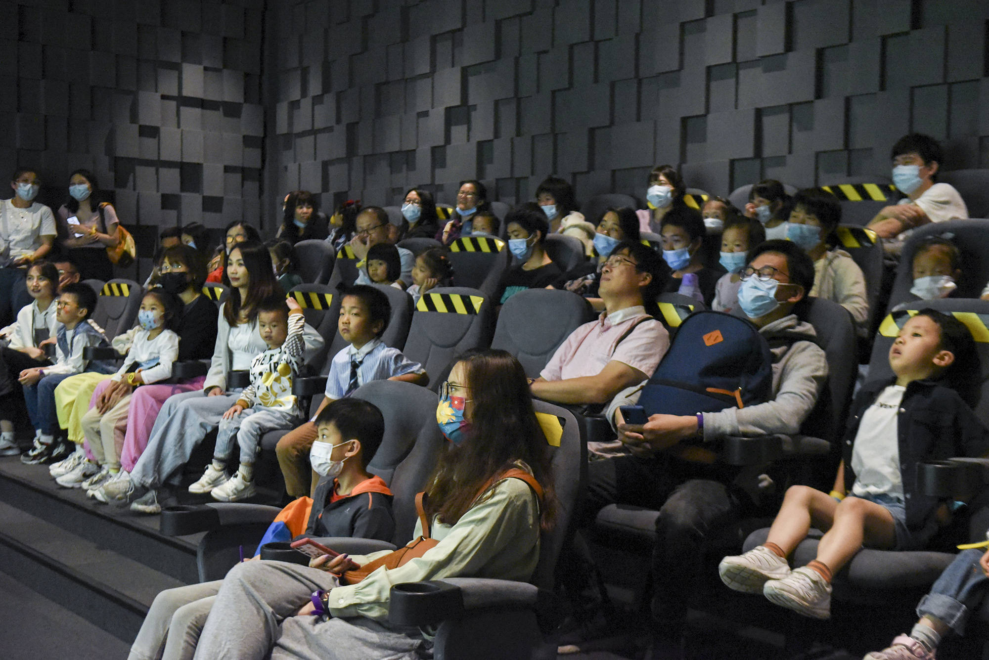 第二站来到探索者剧场,这个剧场是上一项目考古探险的升华