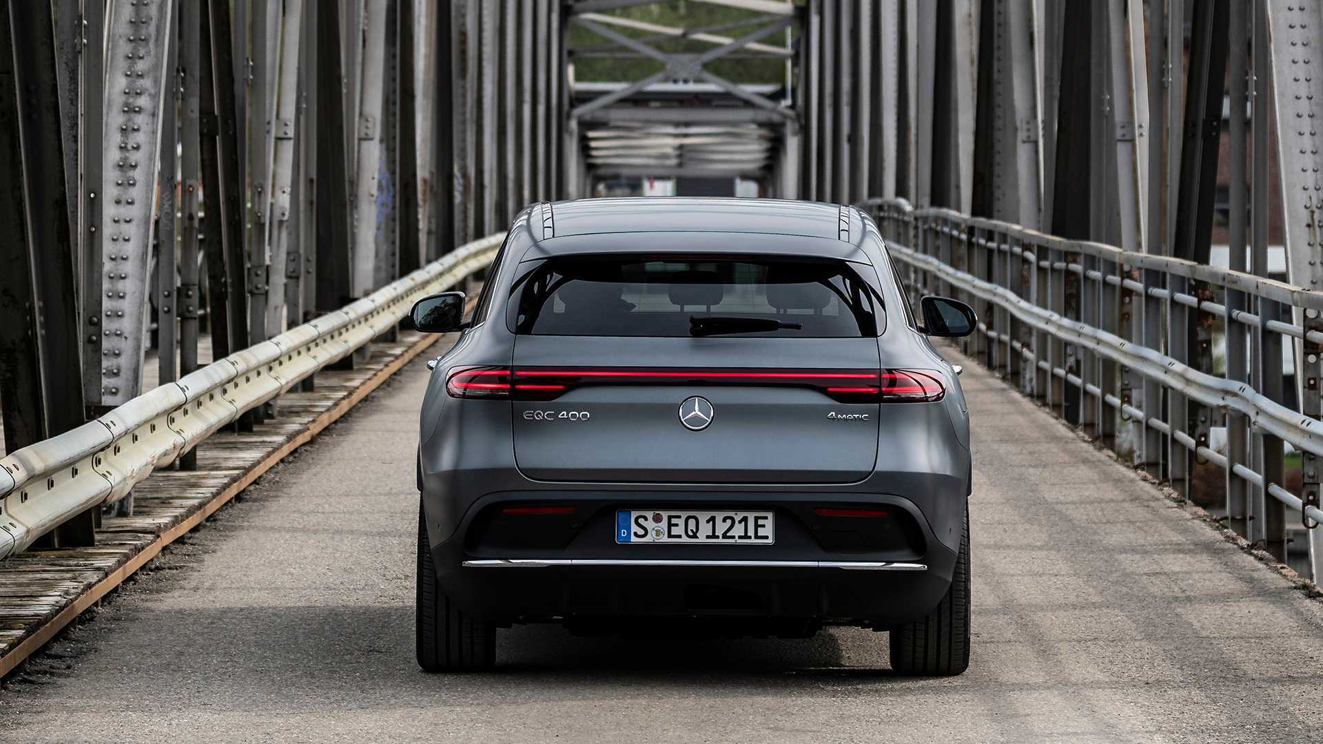 2021款奔驰eqc上市4998万起配置升级