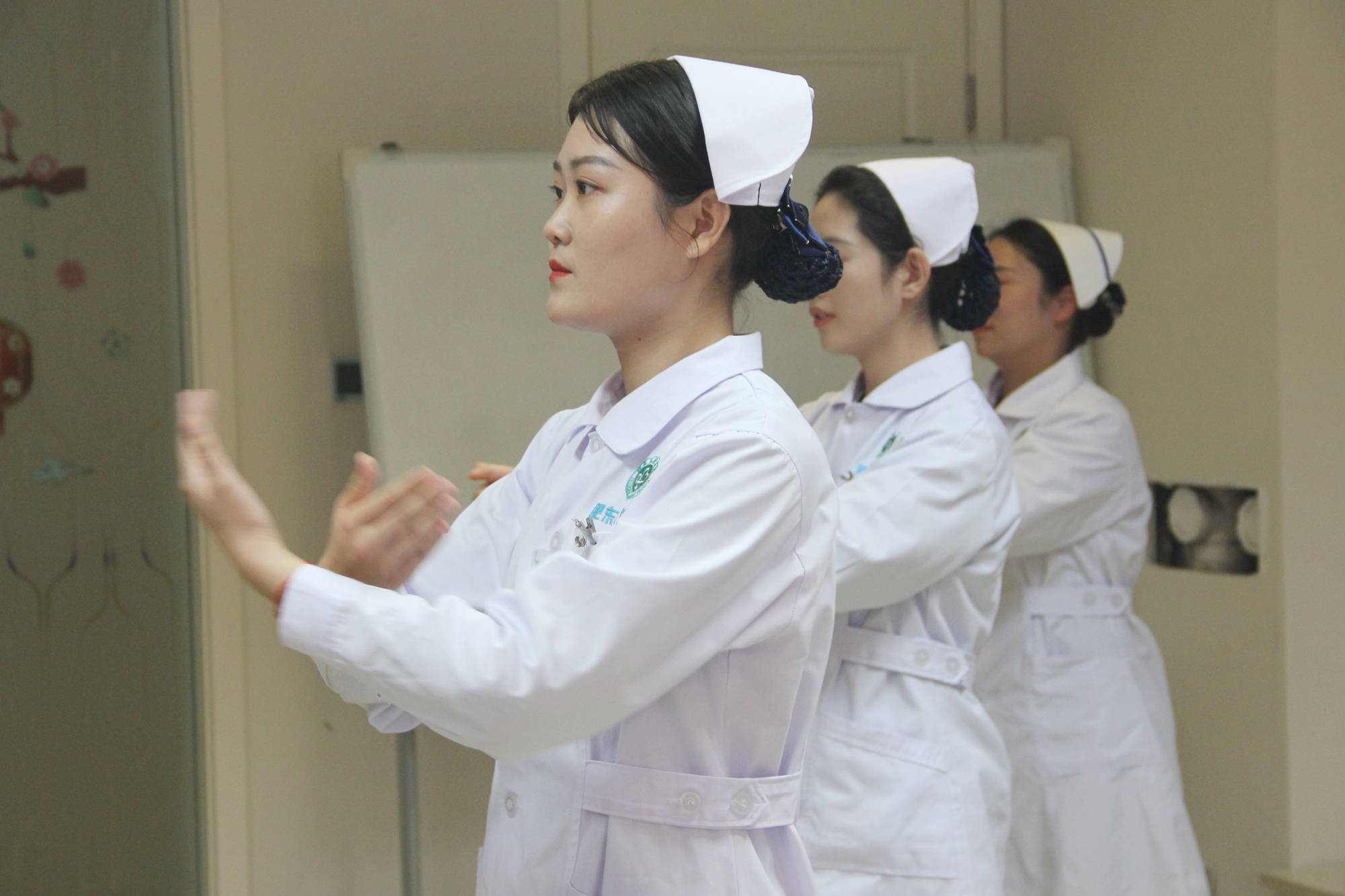《医院的护士》韩国电影 《前列腺刺激》txt下载