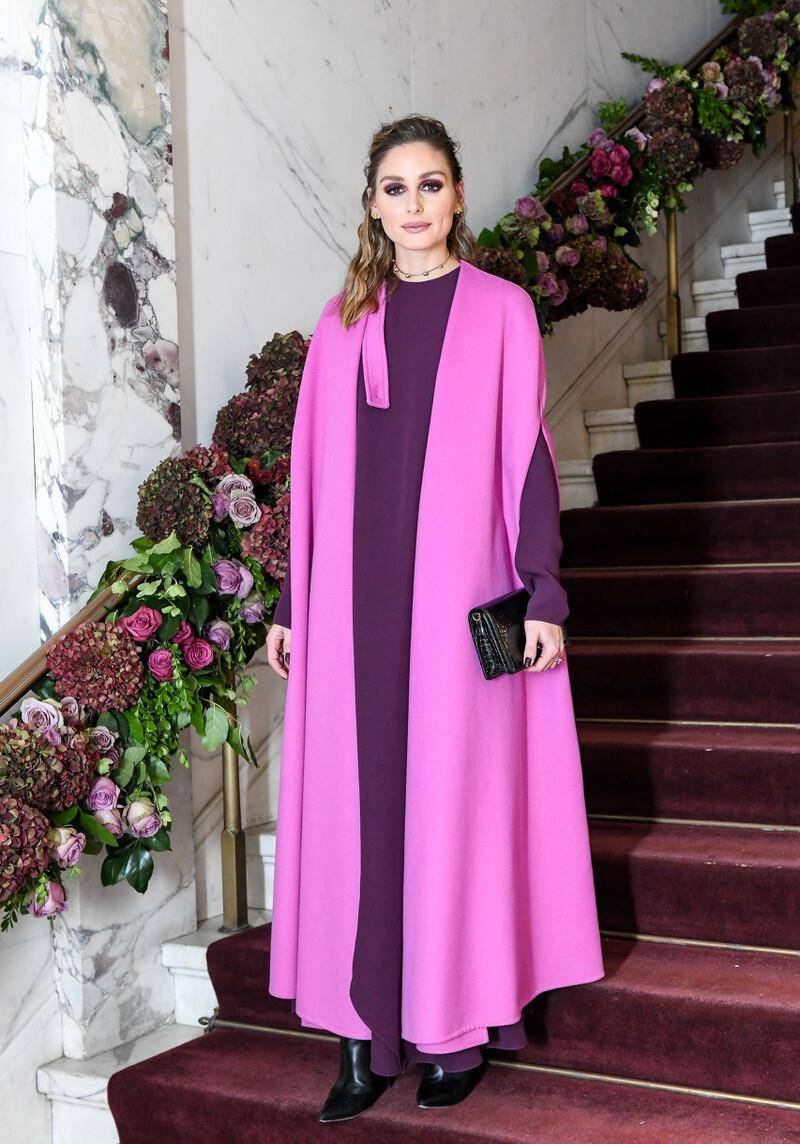 梦见穿紫红色的衣服梦见自己穿紫色衣服 自媒体热点