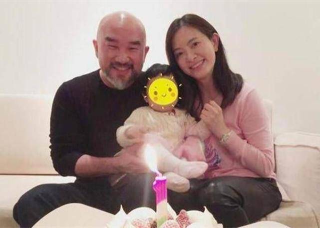 原创辛龙为刘真起诉前老板,对方在书籍中记录两人过往事迹,侵犯隐私权