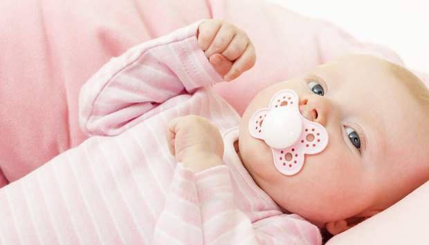 小宝宝几个月可以用安抚奶嘴 5e308d66fb7d4c64b468443108e18456.jpeg