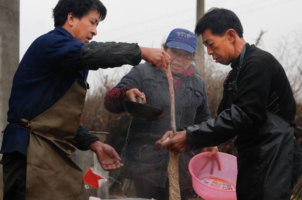 原创为什么在农村,一些屠夫明明长得很壮实,却常常活到50岁就没了?