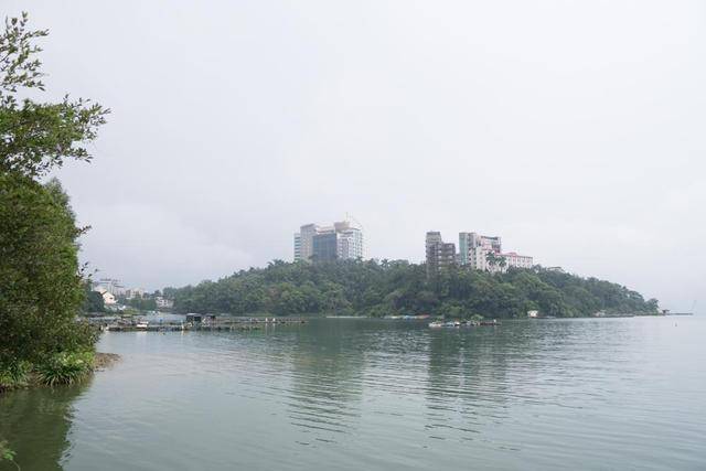 日月潭环湖骑行,感受雨天中环湖的魅力