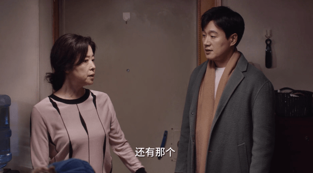 他的母亲或想与其和解_父母