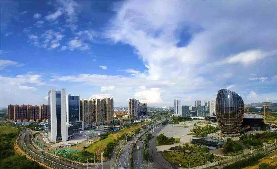 按照广西十四五的规划,到2025年,南宁市将建成常住人口超500万的特大