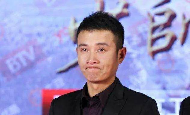 原创马伊琍恋情风波刚过文章就出来走秀了