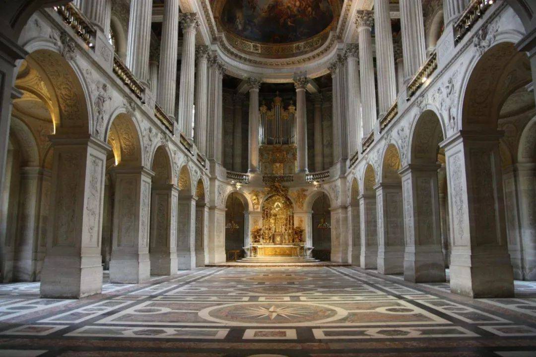 历史上的今天——1682年5月6日,法国国王路易十四迁居凡尔赛宫