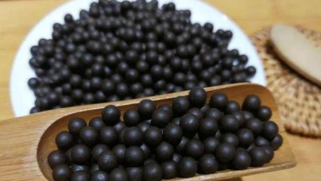 平常人可以吃六味地黄丸嘛 71b2e824030e4c4dbcc42394c57ef218.jpeg