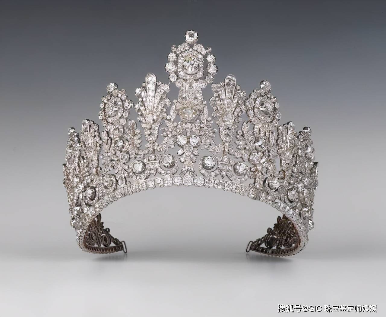 欧洲顶级的钻石皇冠 设计和工艺都很精湛 奢华程度超越你的想象 王冠