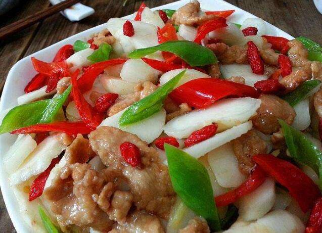 香菜|美味家常菜简单又好吃，家宴做给家人吃，大家都说好轻松当大厨
