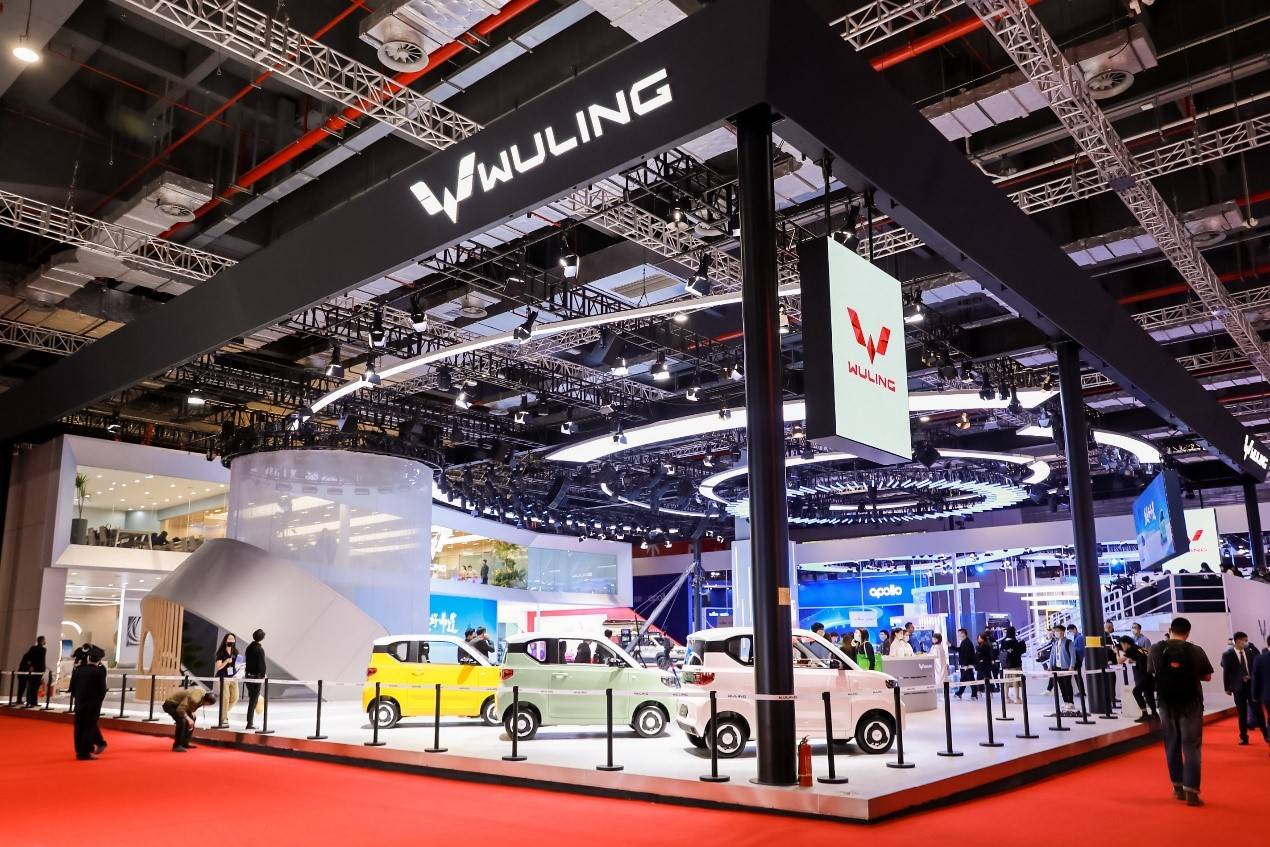 五菱品牌强势登陆上海车展,新车震撼首秀!