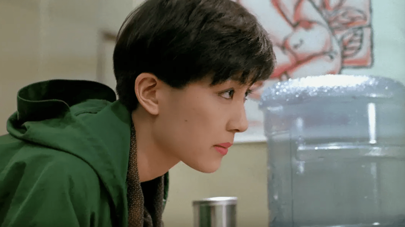 原创名媛薛芷伦晒旧照庆母亲节昔日美貌令人感慨患病后容颜大变样