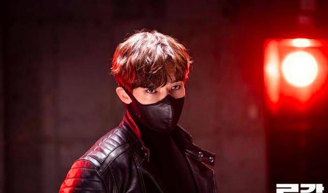 原创ocn新剧rugal剧照公开崔振赫挑战机械人类烟熏妆超帅