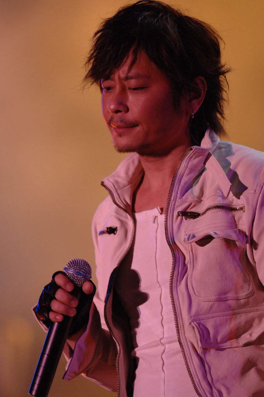 那些年我们喜欢过的歌手:王杰已过气,刀郎因那英一句评价而消沉