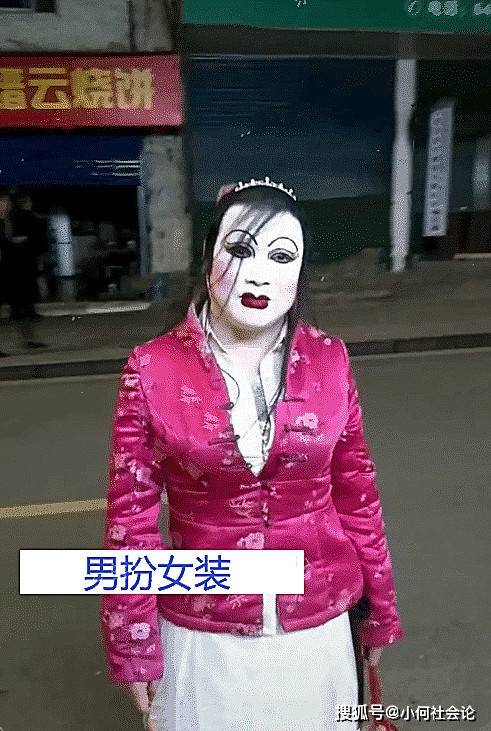原创网友偶遇杭州桐庐"仙女":画着纸扎人的妆容,展示自己的照片