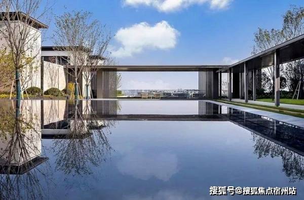 梦境中的财富幻象，解析梦到有很多钱的深层含义