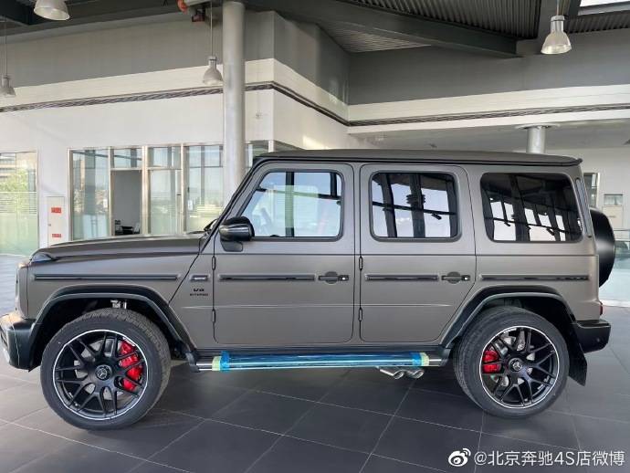 奔驰amgg63戍卫者哑光原野棕北京奔驰amg4s店6767